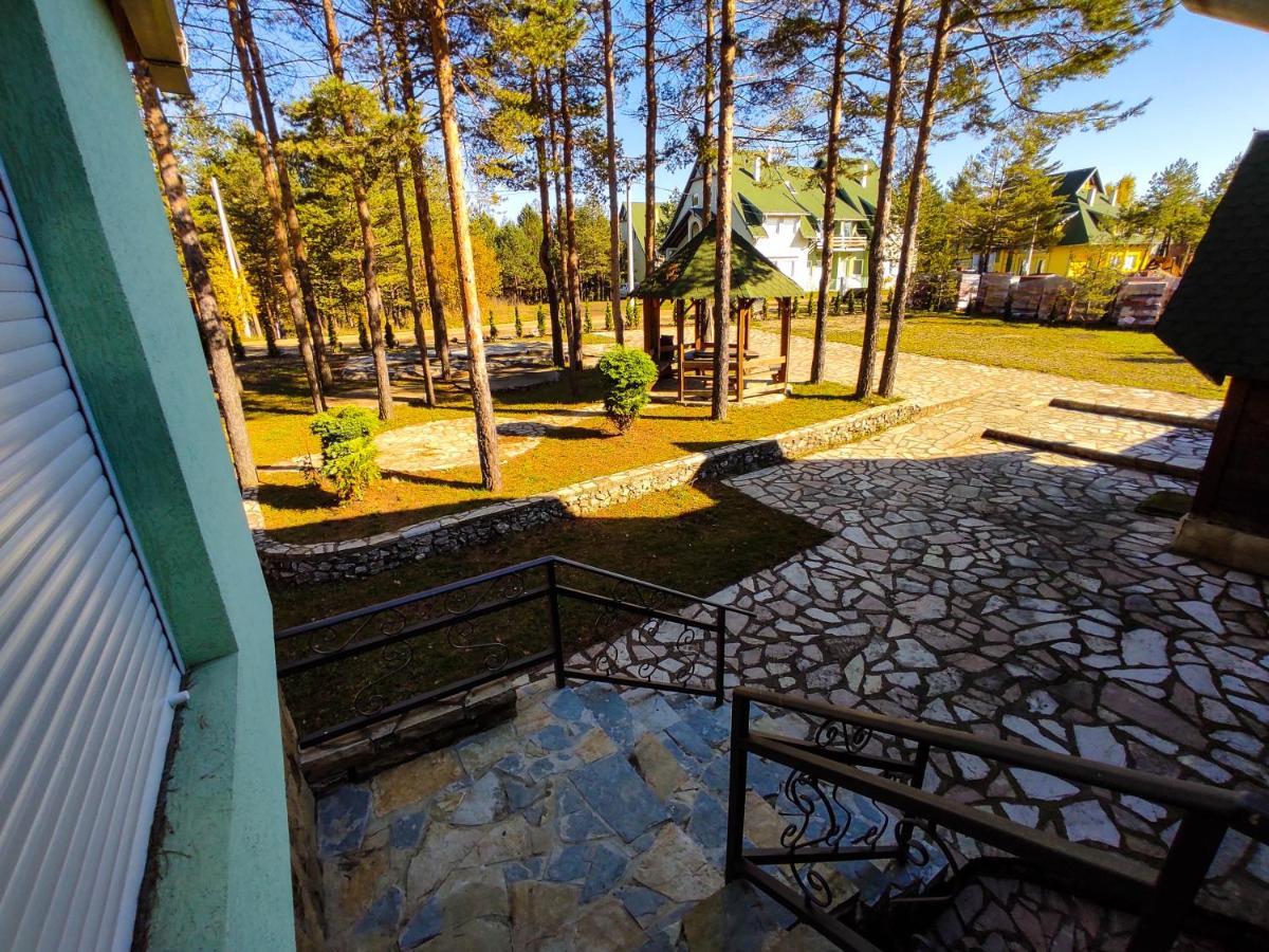 Bonami Divcibare Apartment ภายนอก รูปภาพ