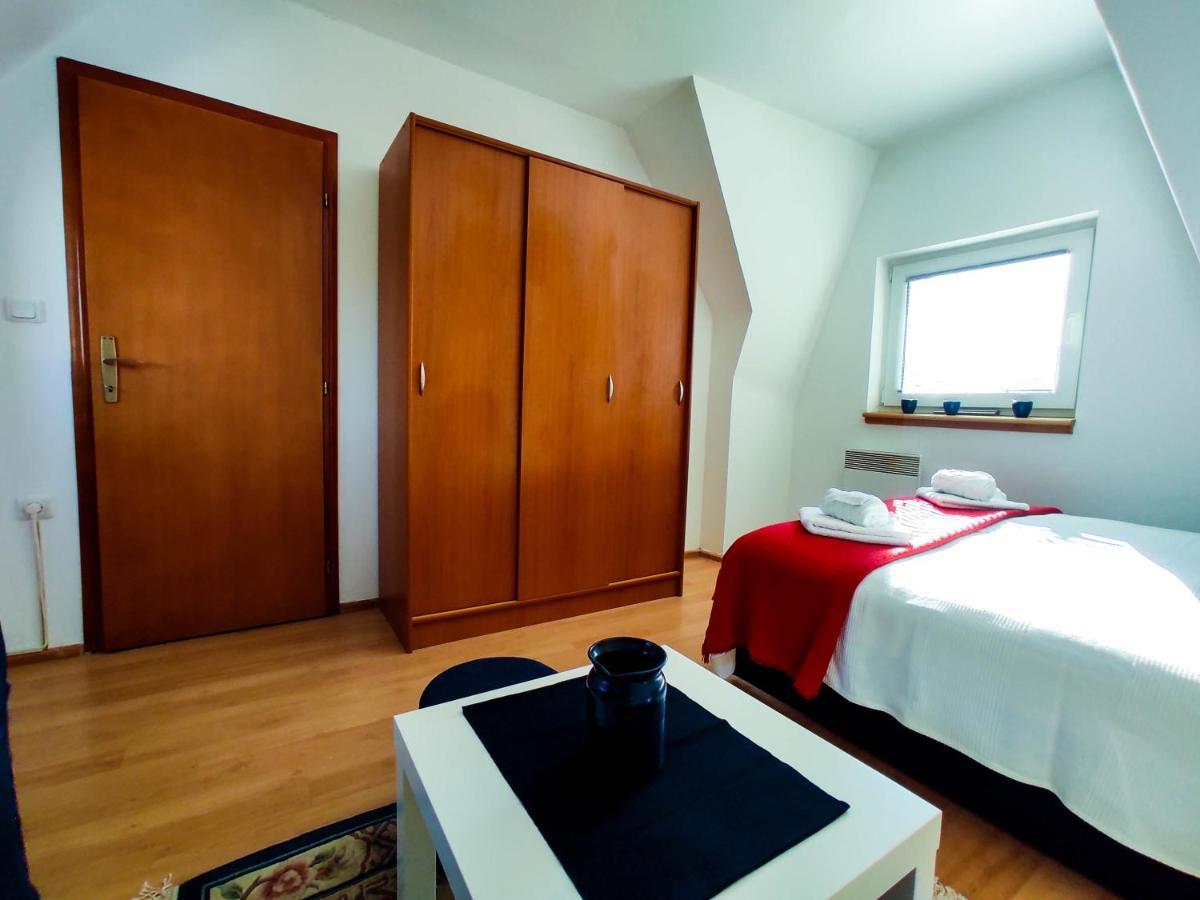 Bonami Divcibare Apartment ภายนอก รูปภาพ