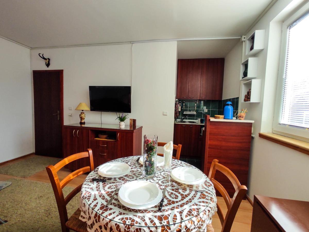 Bonami Divcibare Apartment ภายนอก รูปภาพ